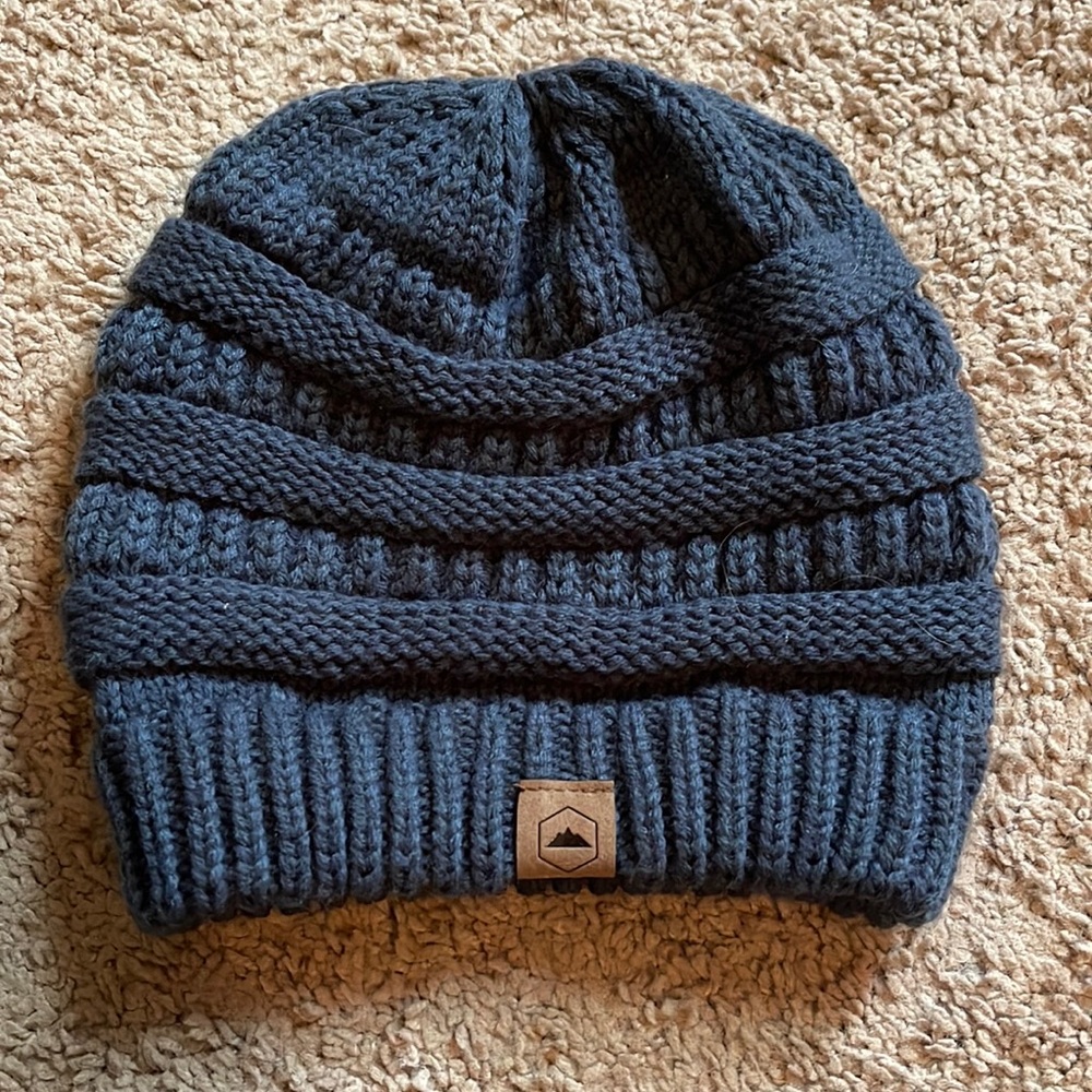 Knit Beanie - Dark Gray